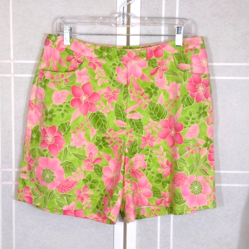 Polished stretchy cotton floral print shorts L